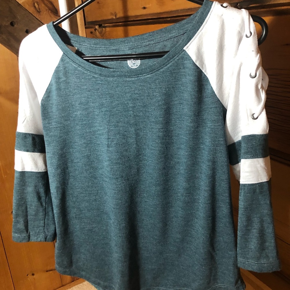 Mid-Sleeve Two Tone Shirt